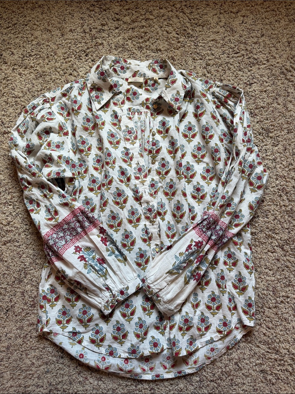 Faherty Cream Floral-Print Button-Up Blouse with Red Accents